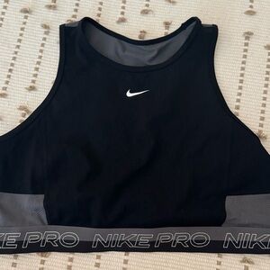 Nike Pro Black/ grey crop top